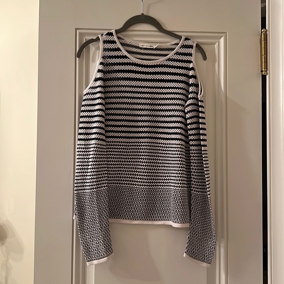 Rag and Bone Jean Quinn size small cold shoulder open knit sweater - Picture 2 of 13